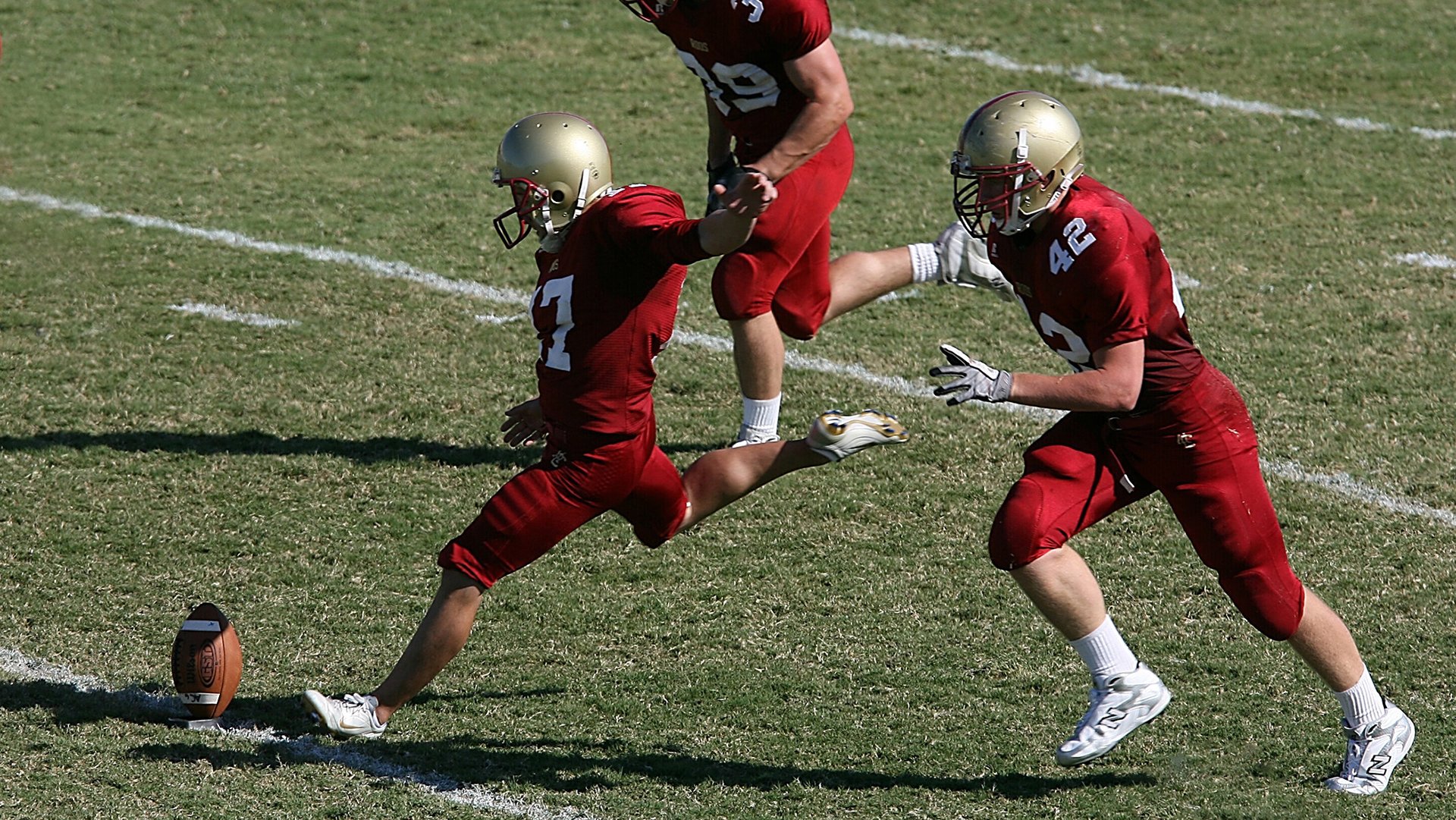 开云·体育官方网站入口-【传感器革新】让球飞行瞬间尽收眼底，科技让极限运动更危险也更安全！