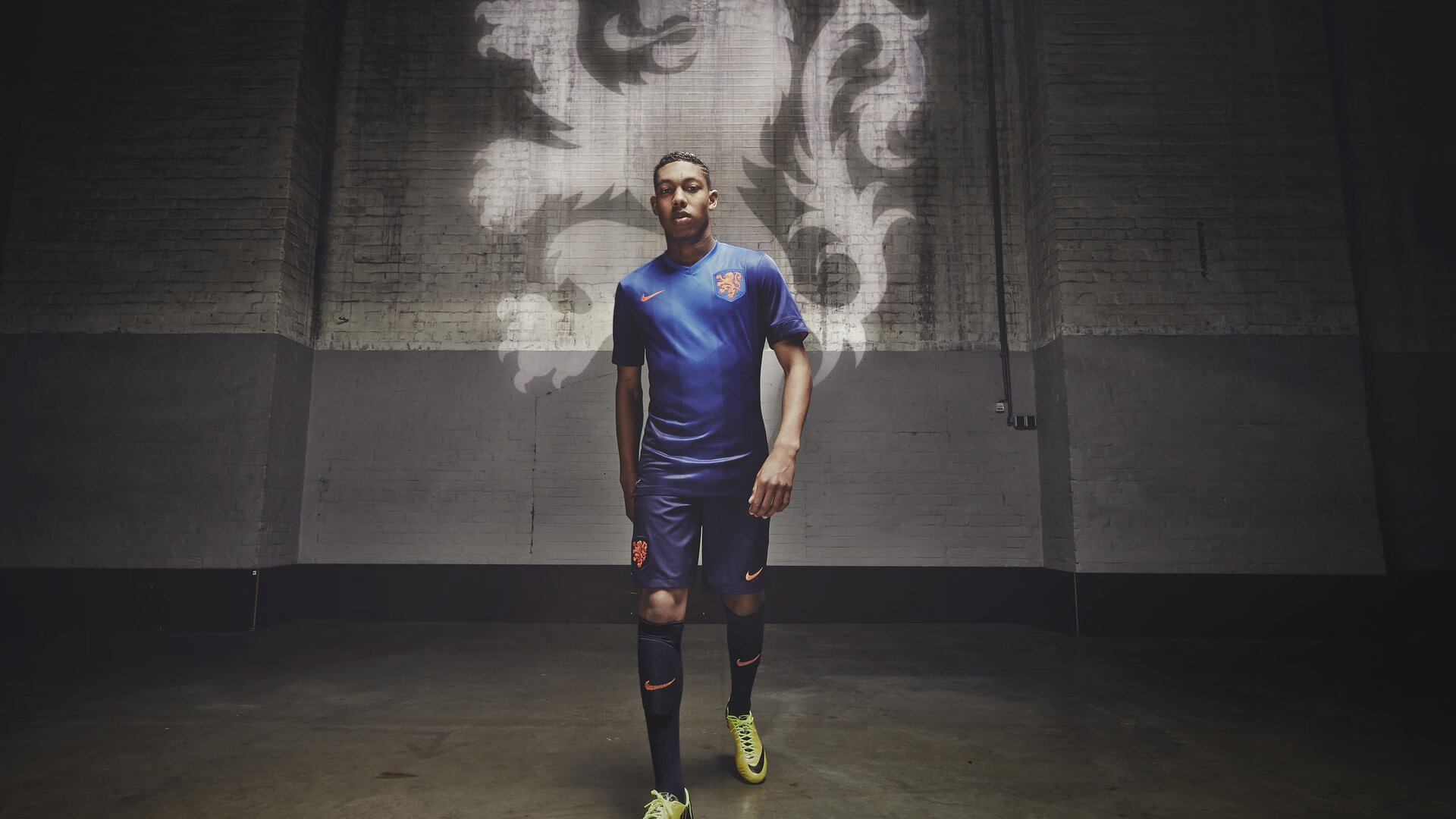 英超:曼城终场绝杀逆转利物浦,争冠局势升温,英超23轮曼城对利物浦